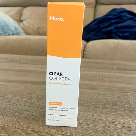 Hero cosmetics clear collective gentle milky cleanser. Never been opened or used - Picture 1 of 4